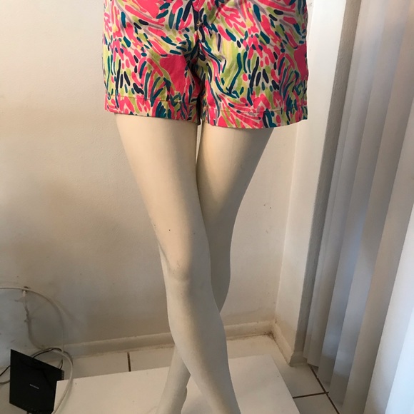 Lilly Pulitzer Callahan Shorts - Picture 5 of 12